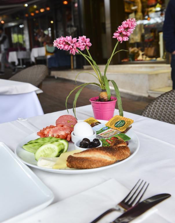 Kervan Hotel Istanbul Exterior photo