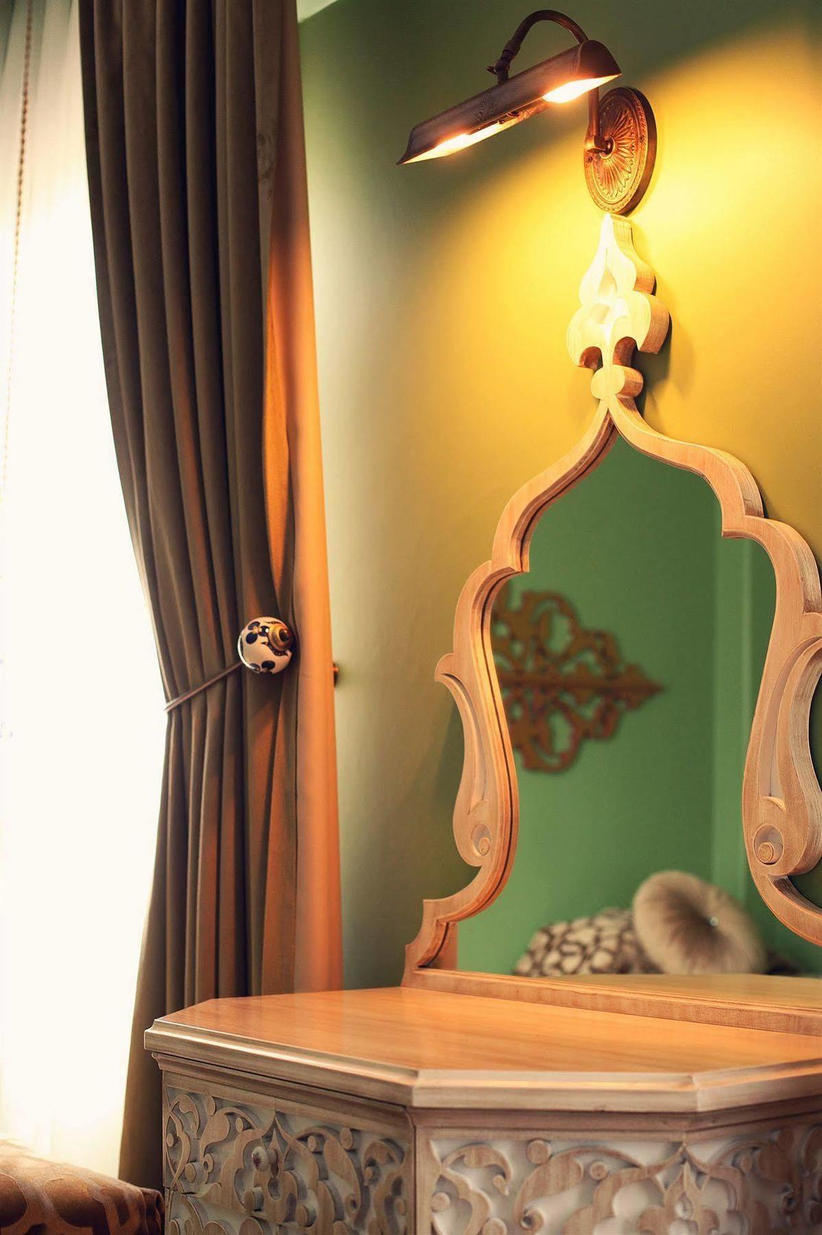 Kervan Hotel Istanbul Exterior photo